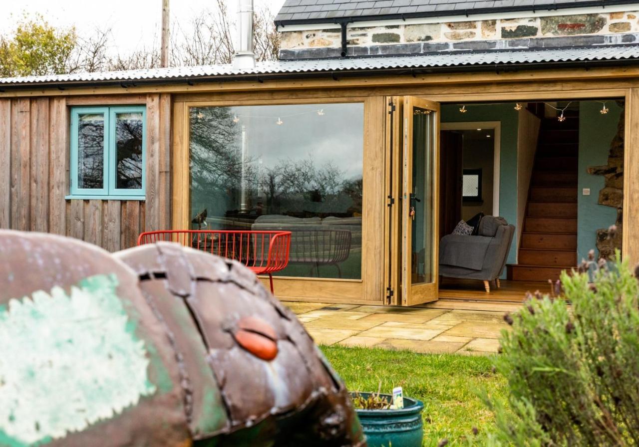 Penrhiw - A Country Cottage With Mountain Views Newport  Buitenkant foto