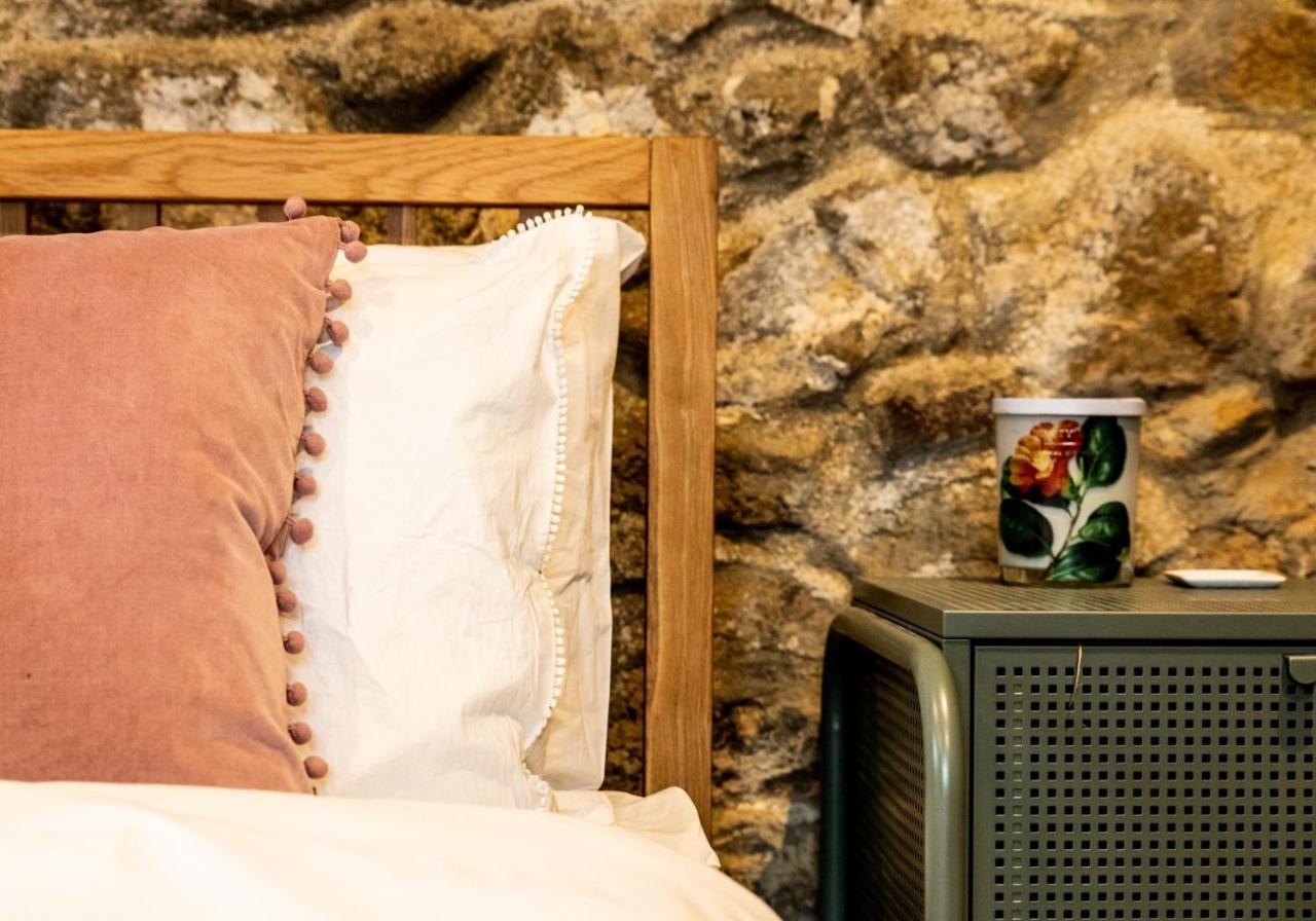 Penrhiw - A Country Cottage With Mountain Views Newport  Buitenkant foto
