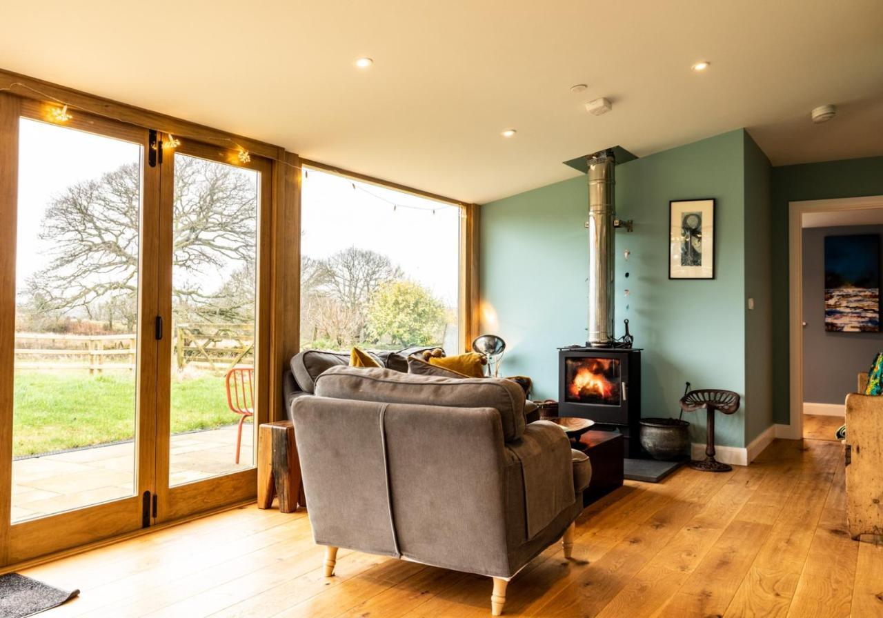 Penrhiw - A Country Cottage With Mountain Views Newport  Buitenkant foto